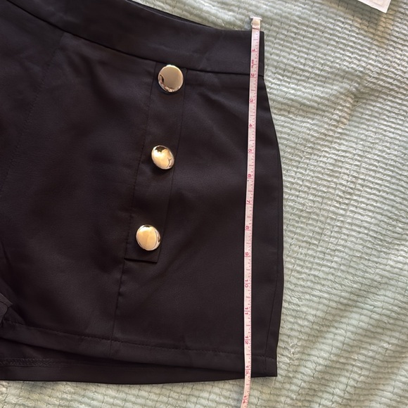 Dress shorts - Picture 4 of 5